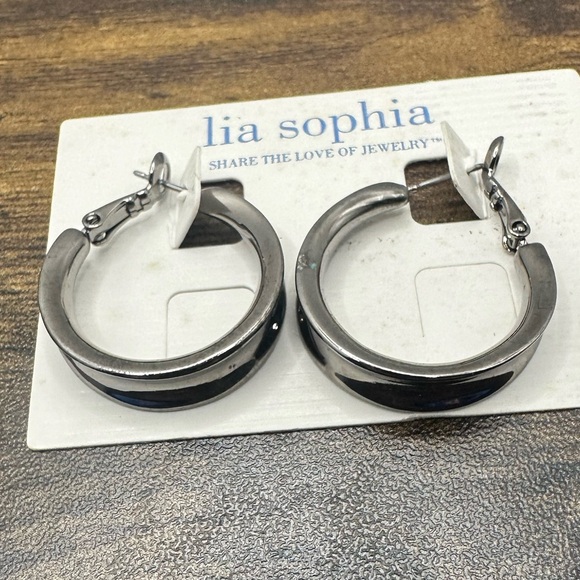 Lia Sophia "Coy" Hematite Tone 1" Hoop Earrings - Picture 2 of 6